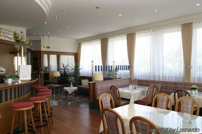 Arthotel Ana Munich Messe 餐厅 照片